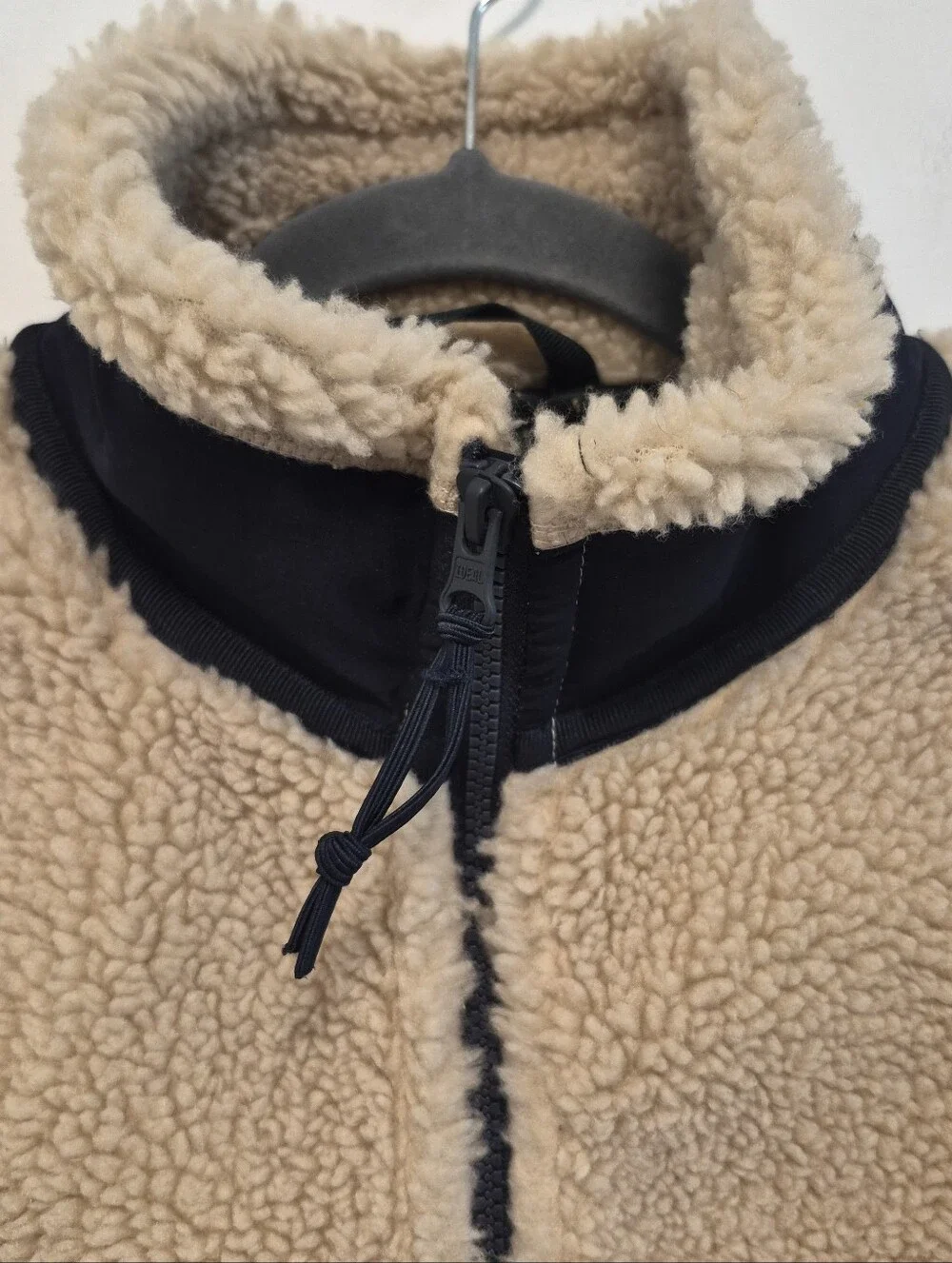 J.Crew Nordic Vest Men's Sherpa Fleece Cream Zip Front Warm Lined Size M